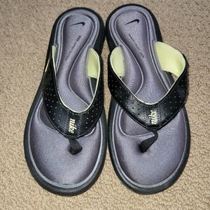 Nike comfort footbed sandals